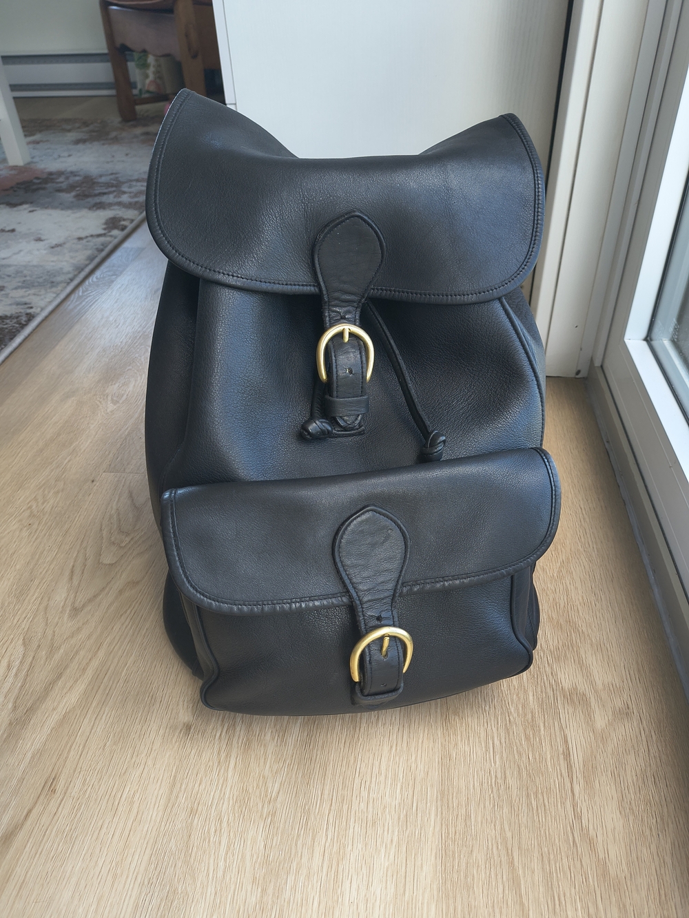 Laura U.S.A. Vintage 90's Black Leather Backpack